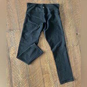 Lululemon crops